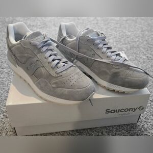 Saucony Men's Gray Suede Sneakers